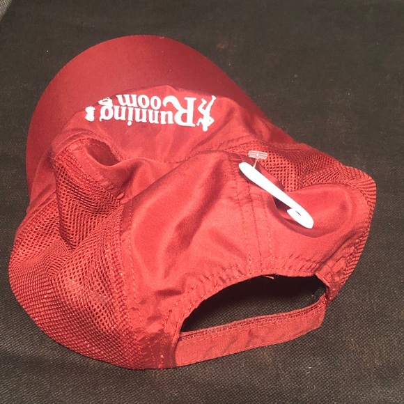Running Room cap - Picture 2 of 2